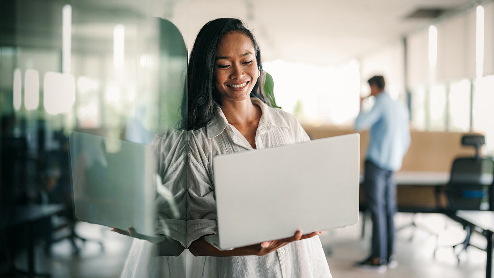 Sådan kan AI skabe værdi og styrke konkurrencekraften i små og mellemstore virksomheder 