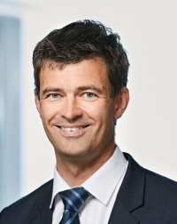 Thomas  Riis